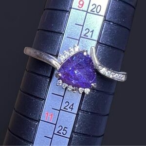 925 stamped size 10 Elegant Purple Gemstone Ring